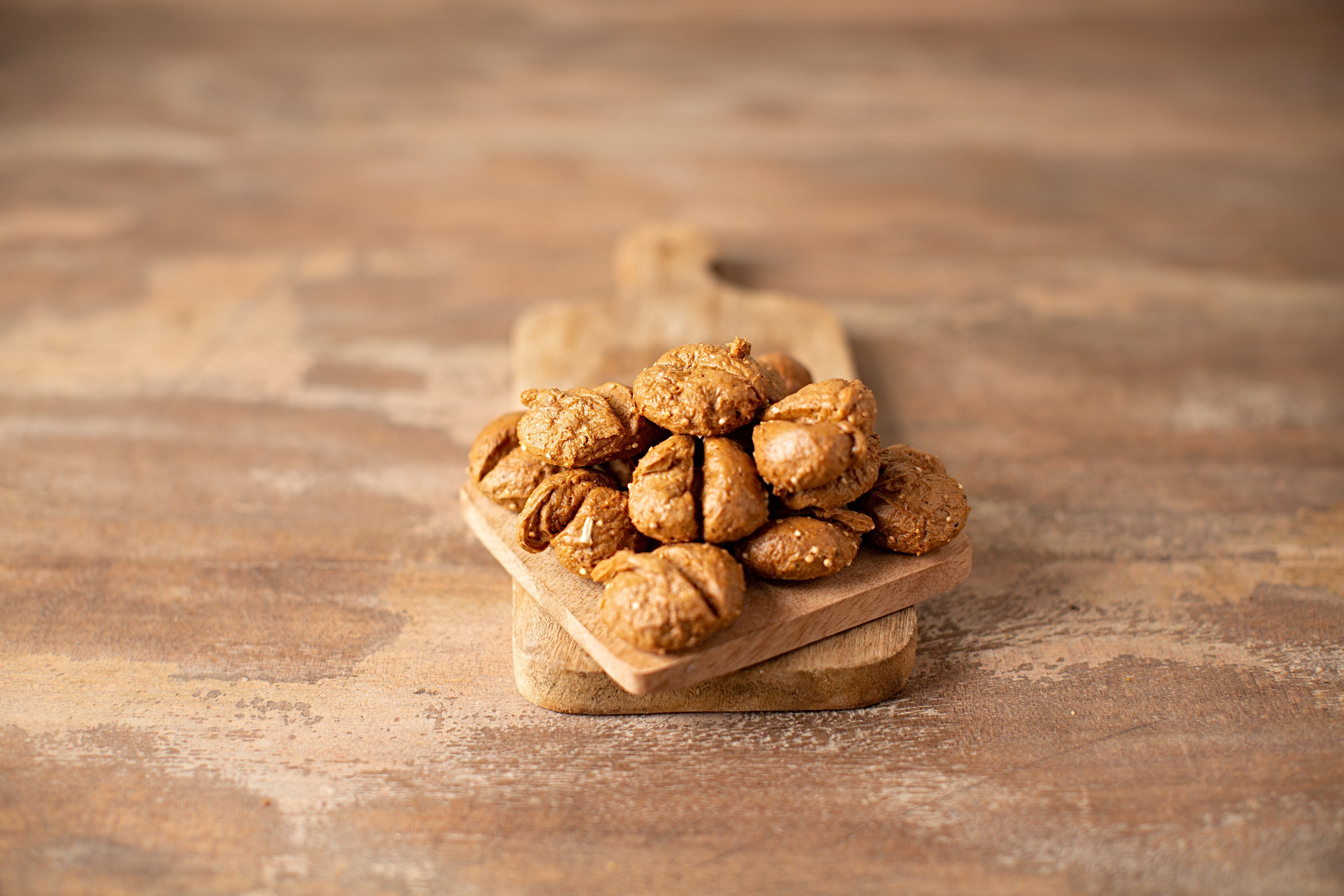 Canapé mit Kürbis und Erdnussbutter