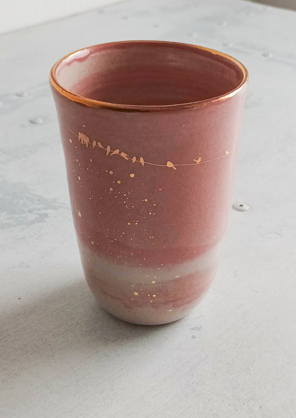 Kaffee-/ Teebecher Vögel rosé