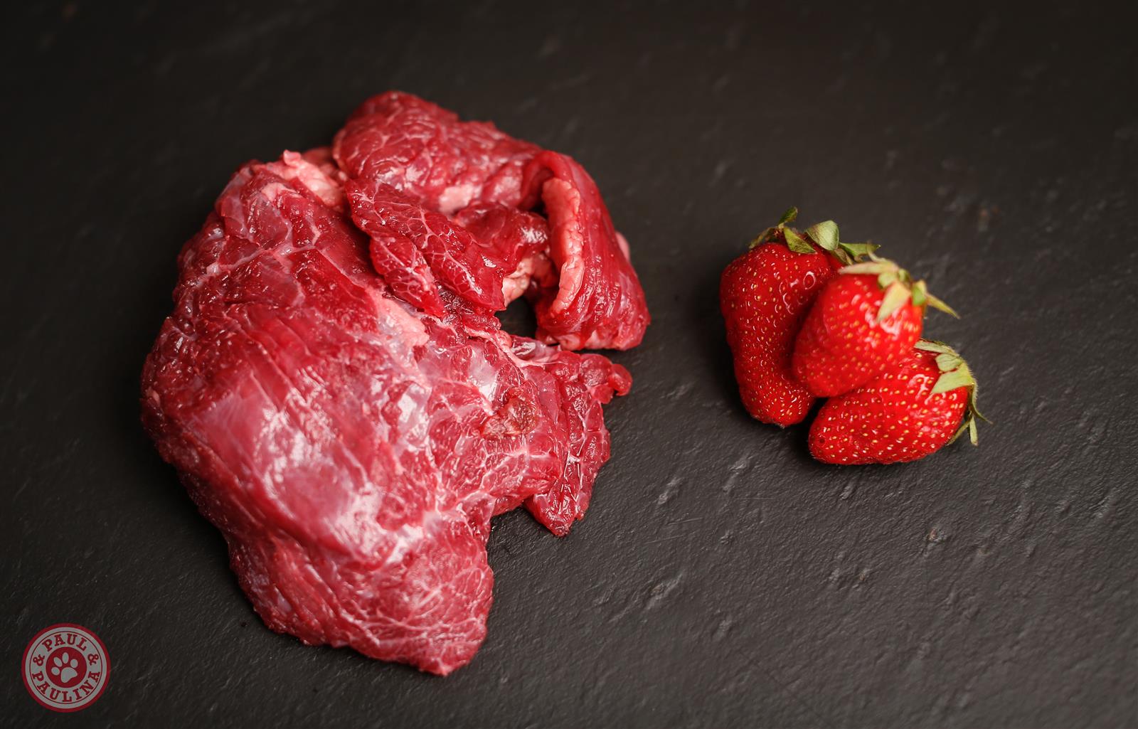 Rindfleisch in Würfeln roh