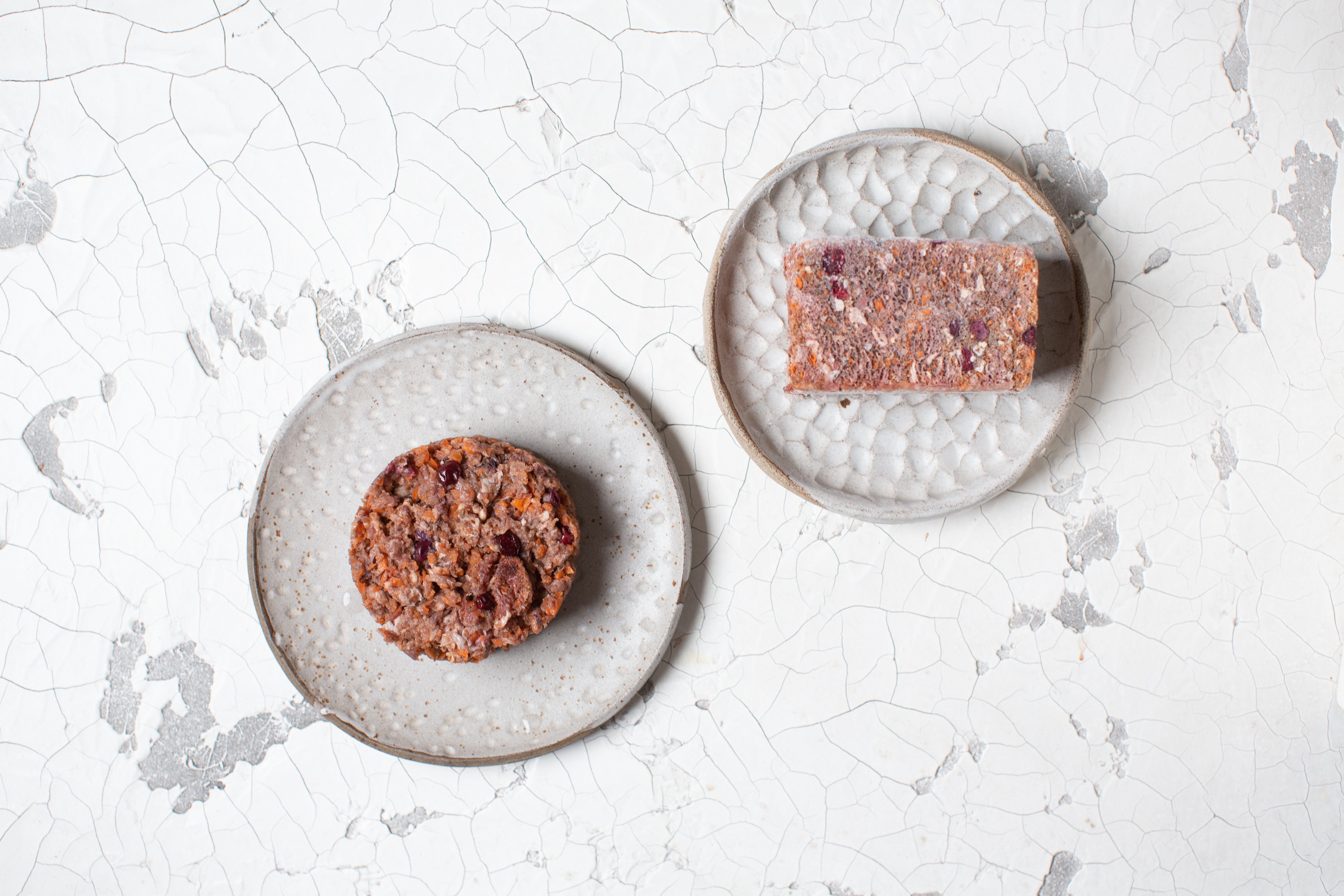 Komplettmenü von der Ziege in Würfel