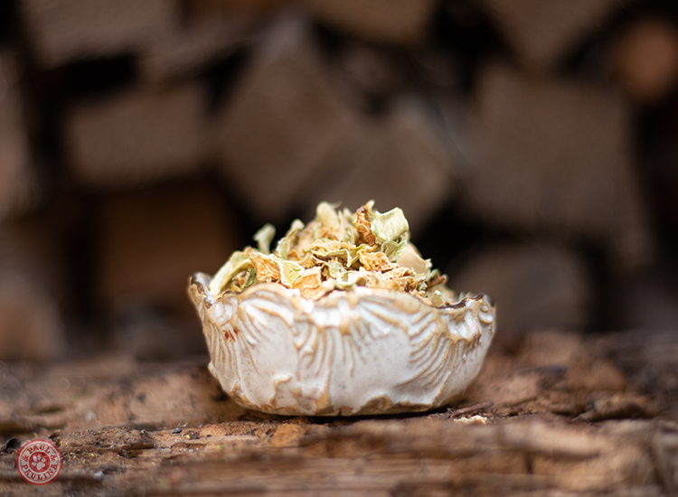 Zucchini-Flocken luftgetrocknet